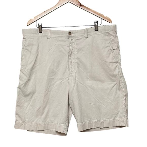 Tommy Bahama Shorts Men's Size 38 Beige Chino 9" Flat Classic Beach Old Money - Picture 1 of 11